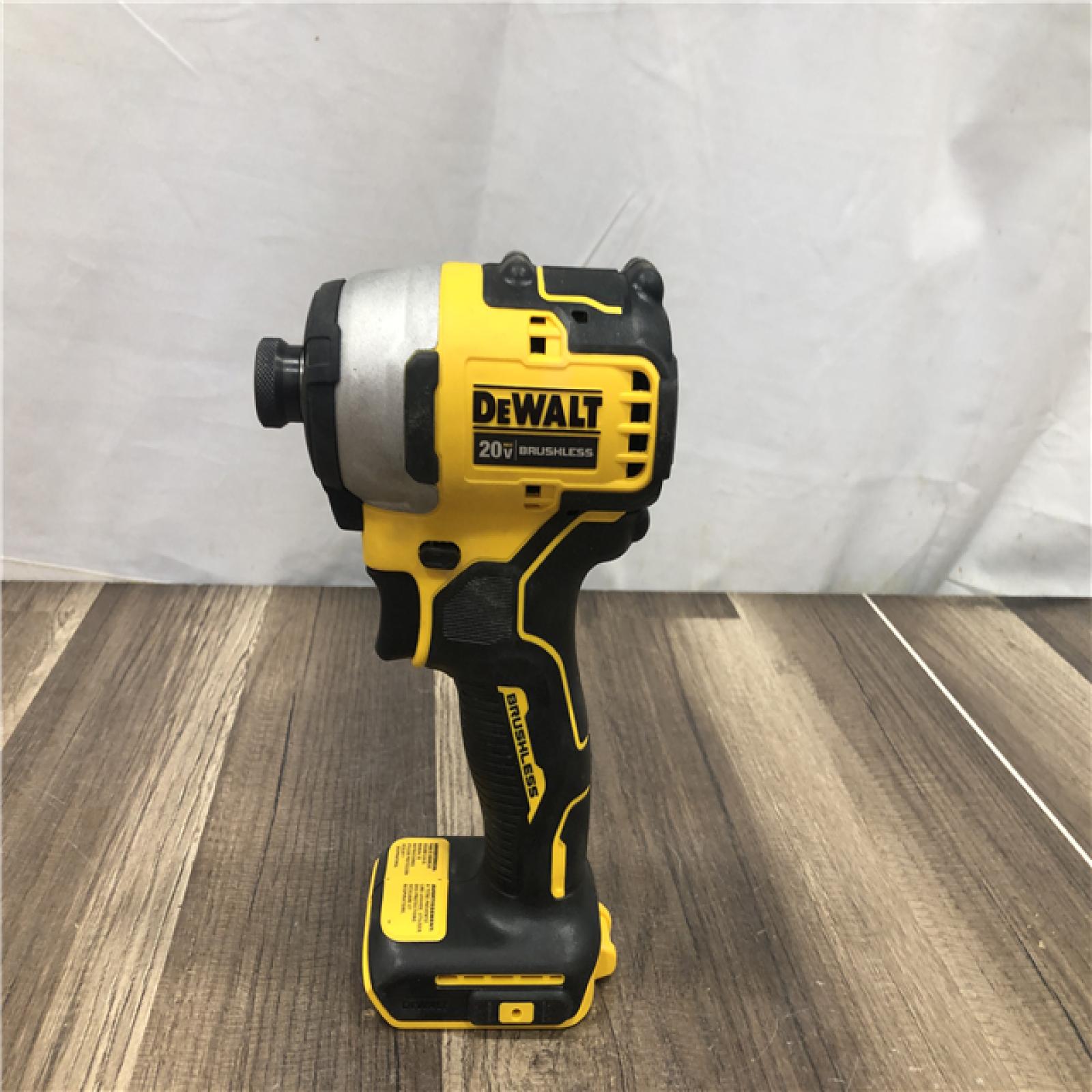 AS-IS DEWALT Atomic 20V Max Lithium-Ion Brushless Cordless Compact 1/4 in. Impact Driver Kit