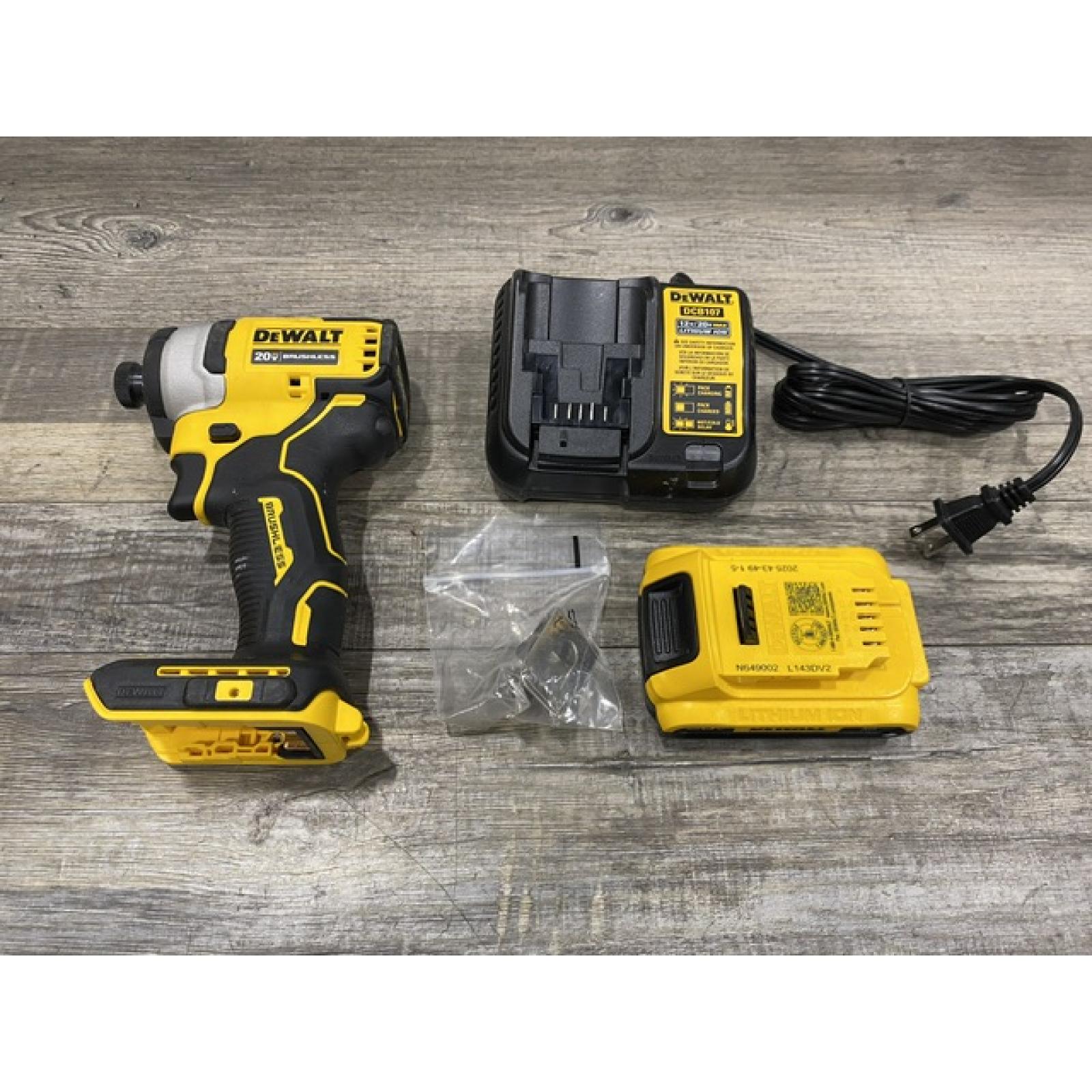AS-IS DEWALT Atomic 20V Max Lithium-Ion Brushless Cordless Compact 1/4 in. Impact Driver Kit