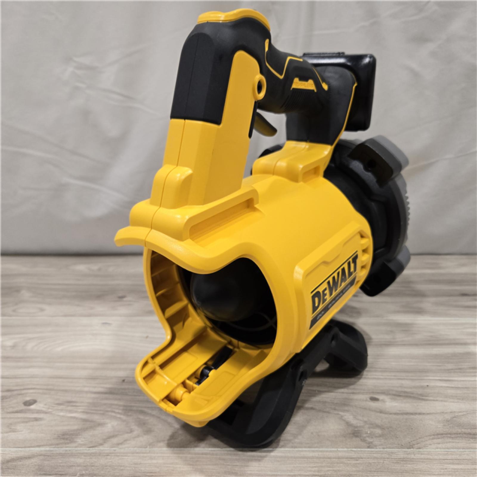 AS-IS DeWalt Brushless Cordless Handheld Leaf Blower Kit