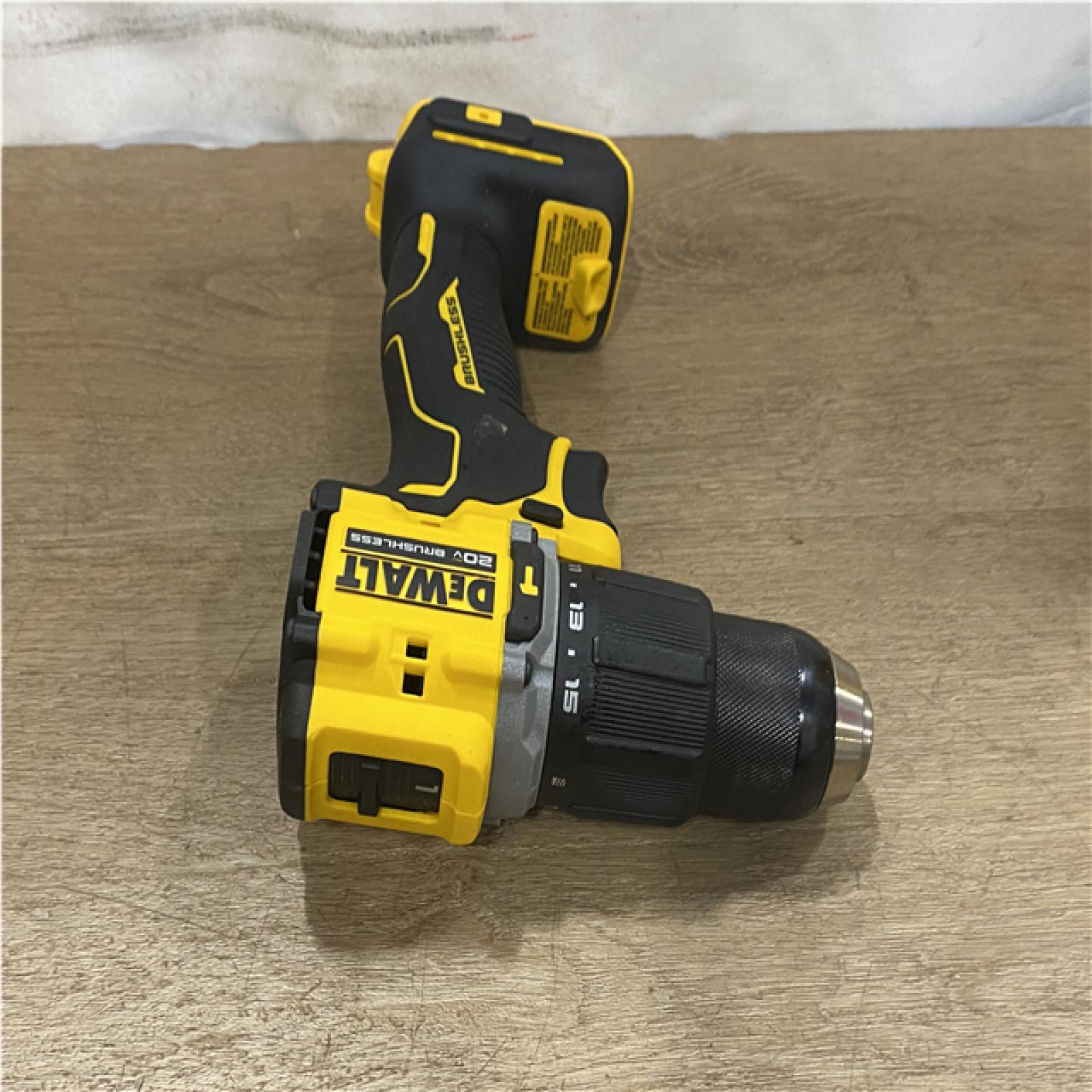 AS-IS DEWALT ATOMIC 20V Lithium-Ion Cordless 1/2 in. Hammer Drill Kit