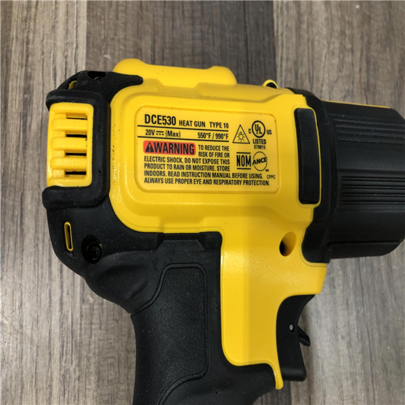 AS-IS DEWALT 20V MAX Cordless Compact Heat Gun with Flat and Hook Nozzle Attachments