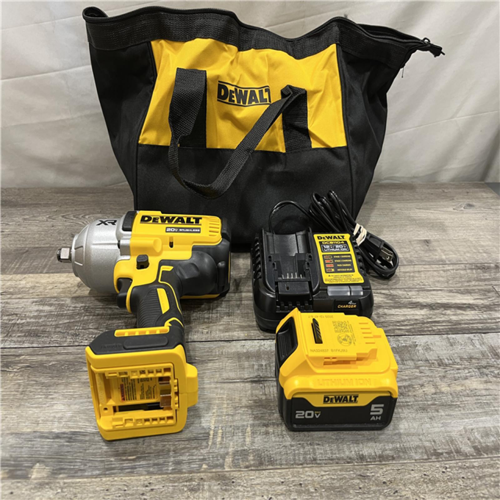 AS-IS DEWALT 20V MAX Lithium-Ion Cordless 1/2 in. Impact Wrench Kit