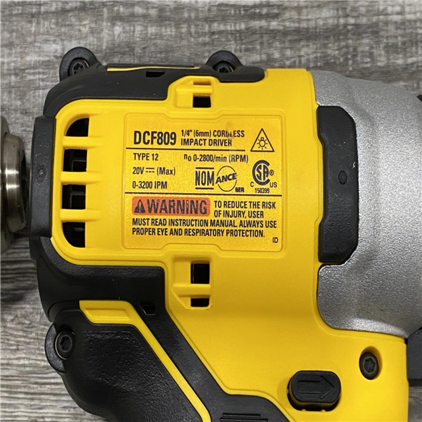 AS-IS DEWALT ATOMIC 20-Volt MAX Lithium-Ion Cordless Combo Kit