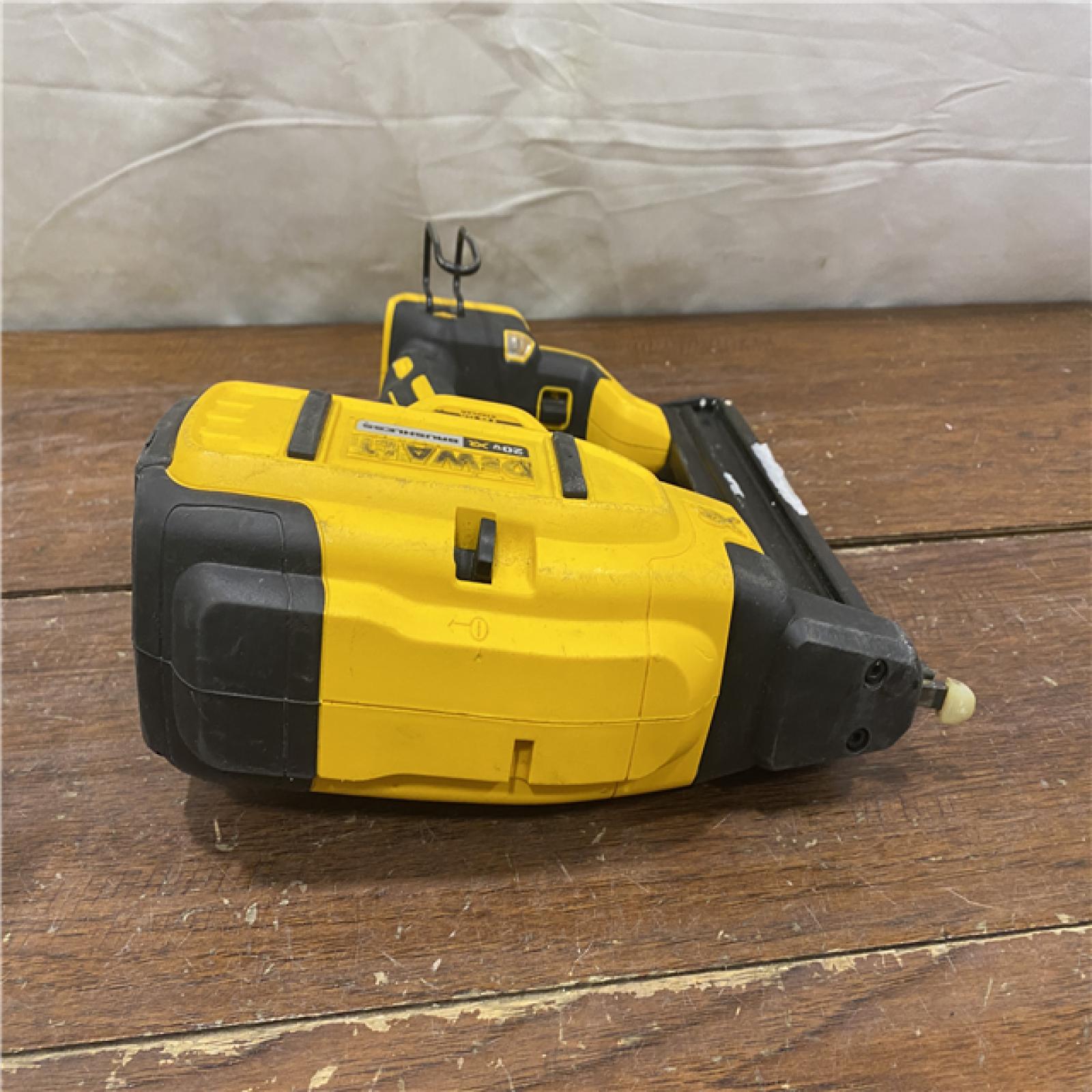 AS-IS DEWALT Cordless 18-Gauge Narrow Crown Stapler (Tool Only)