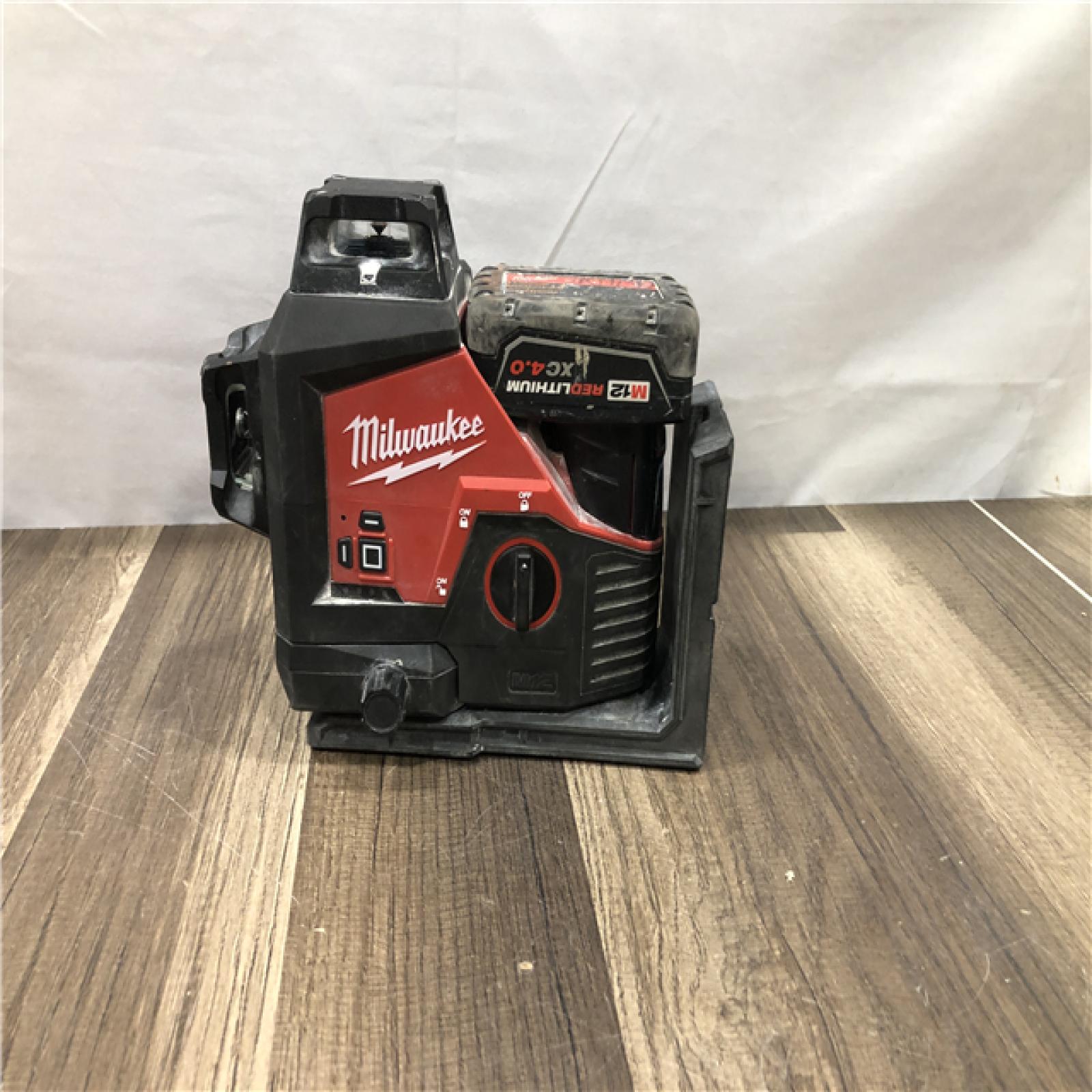 AS-IS Milwaukee M12 12-Volt Lithium-Ion Cordless Green 250 ft. 3-Plane Laser Level Kit