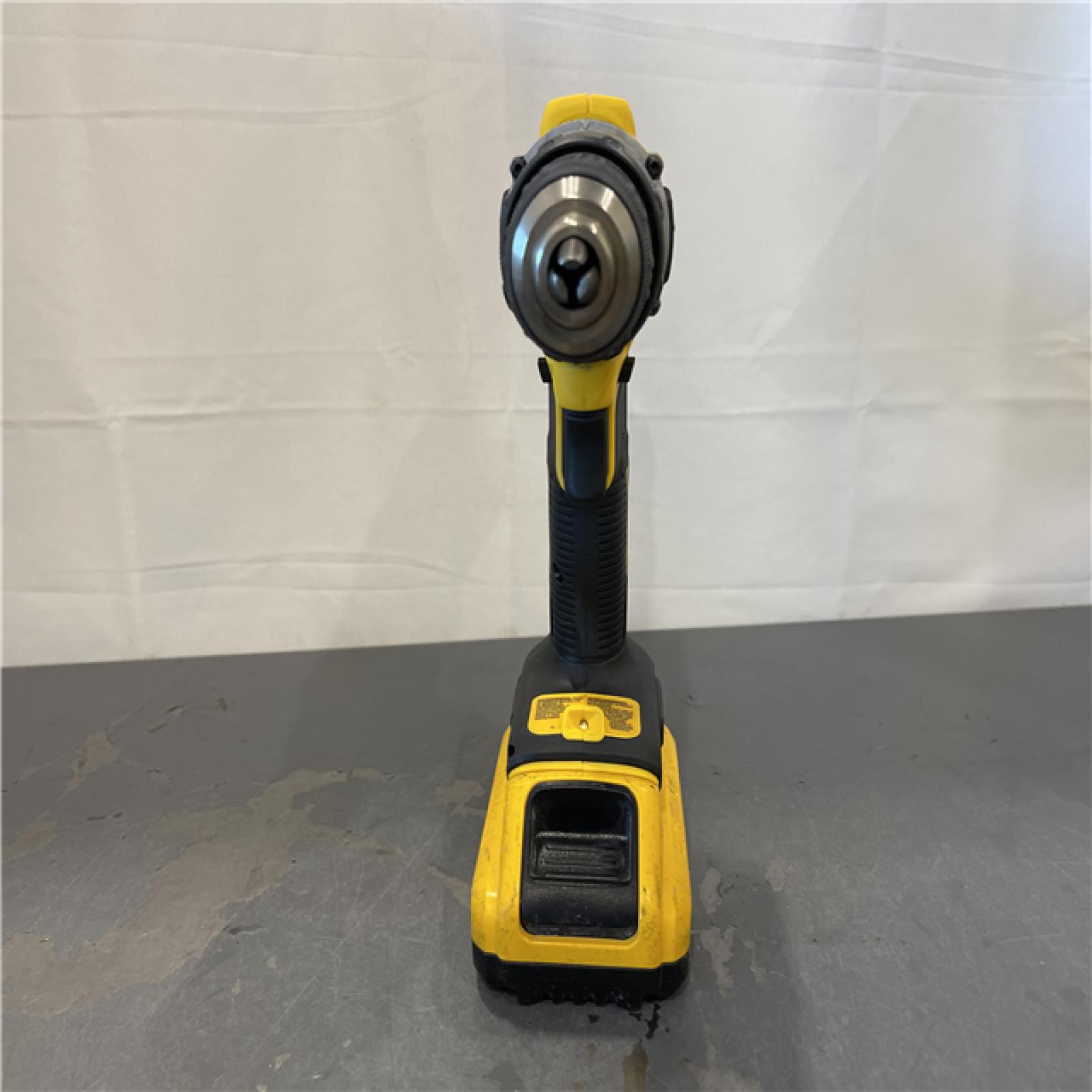 AS-IS - DEWALT ATOMIC 20V Cordless 1/2 in. Compact Hammer Drill Kit