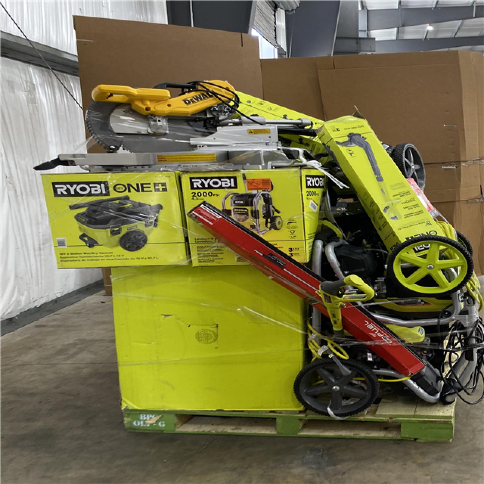 Houston Location AS IS - Tool Pallet