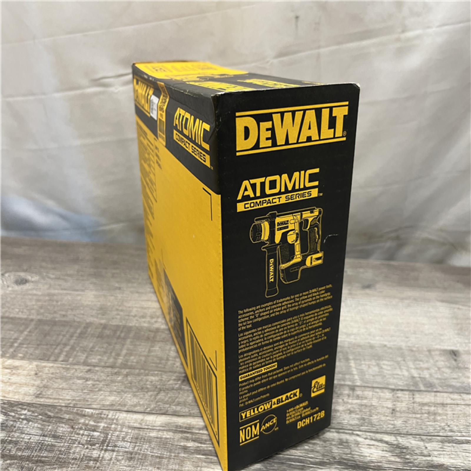 NEW - DEWALT ATOMIC 20V MAX Cordless Brushless Ultra-Compact 5/8 in. SDS Plus Hammer Drill (Tool Only)