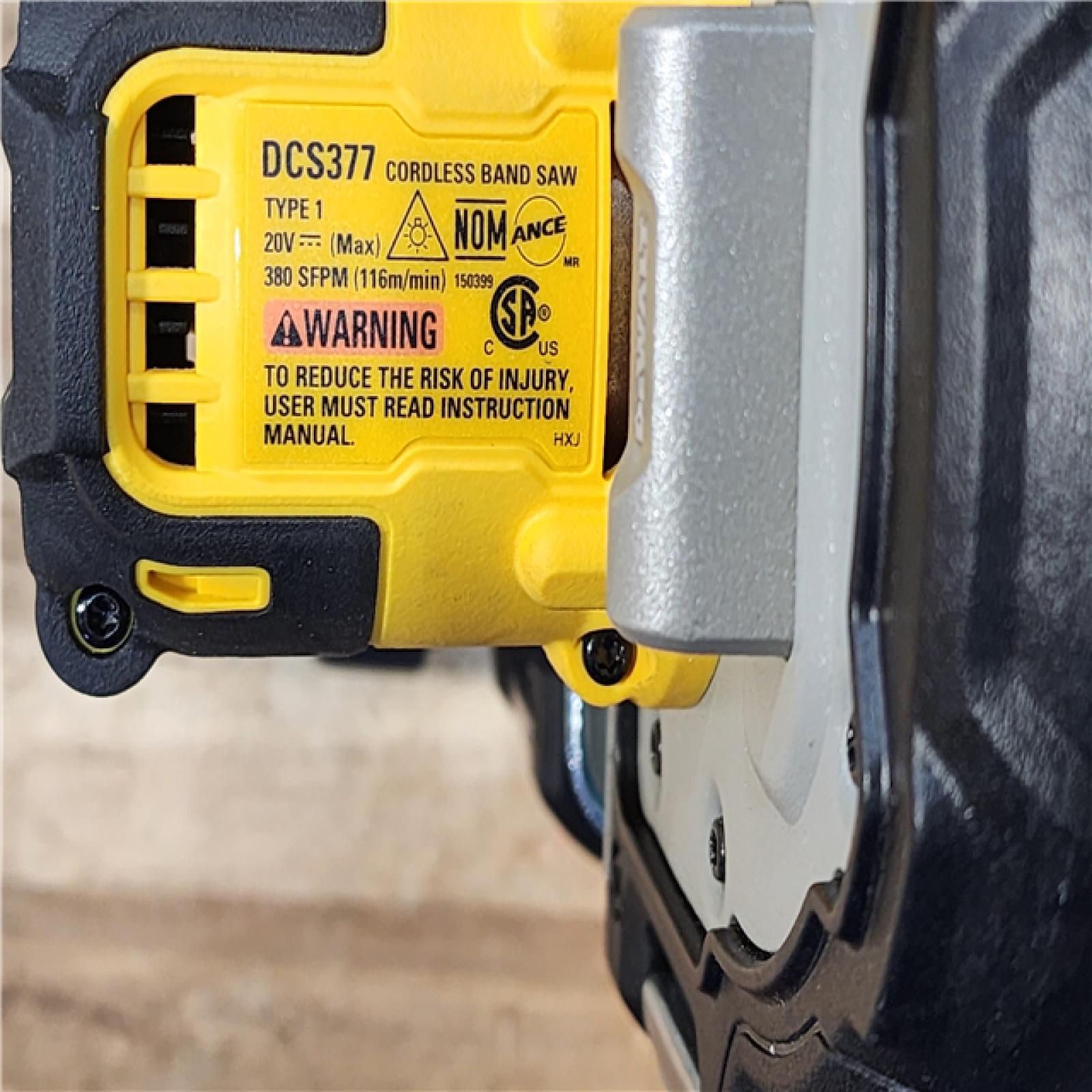 HOUSTON LOCATION - AS-IS DEWALT ATOMIC 20V MAX Cordless Brushless Compact 1-3/4 in. Bandsaw (Tool Only)