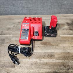 HOUSTON LOCATION - AS-IS Milwaukee Green 125 Ft. Cross Line and Plumb Points Laser Level Kit