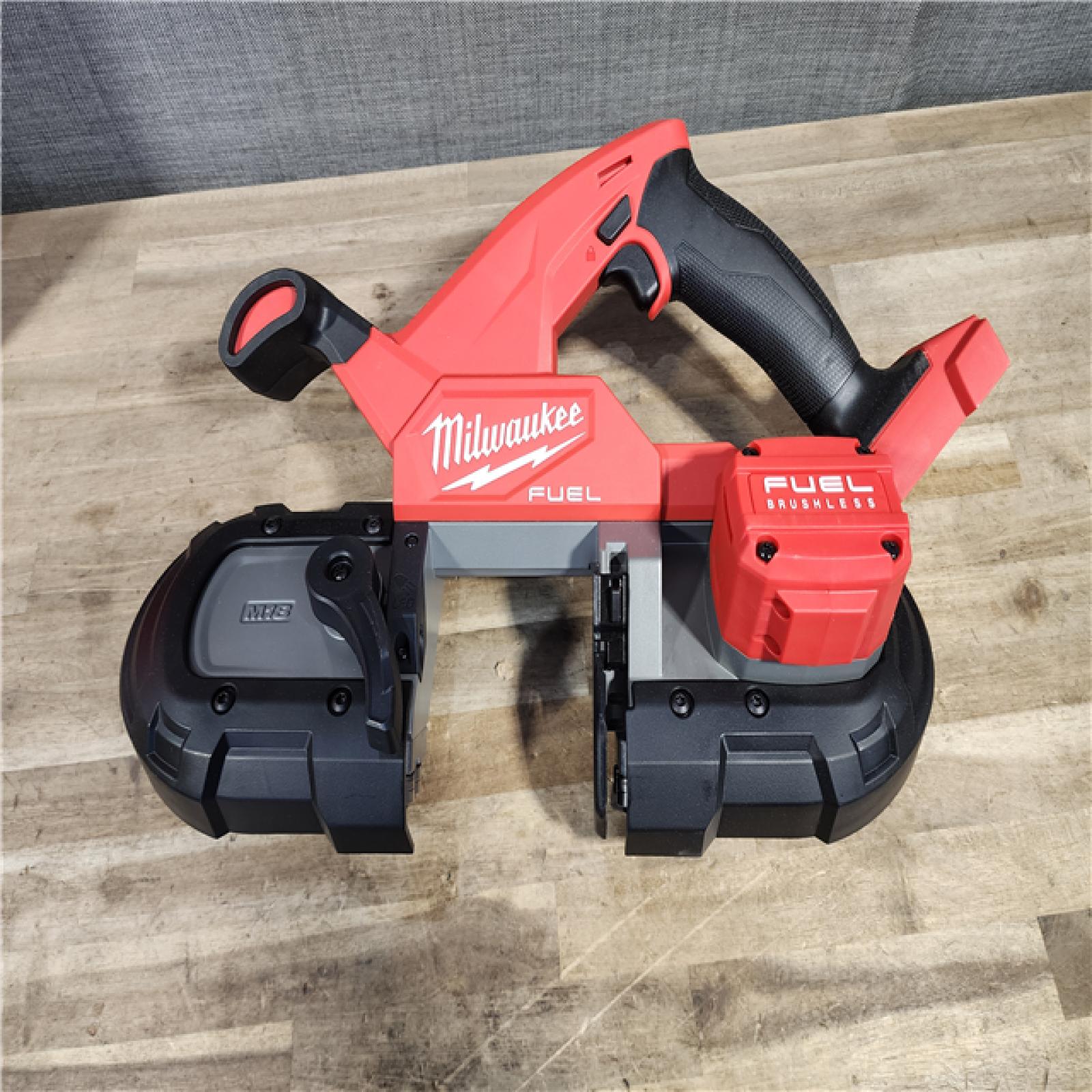 HOUSTON LOCATION - AS-IS Milwaukee M18 Fuel 3-1/4 18V Brushless Compact Band Saw 2829-20 (Bare Tool)