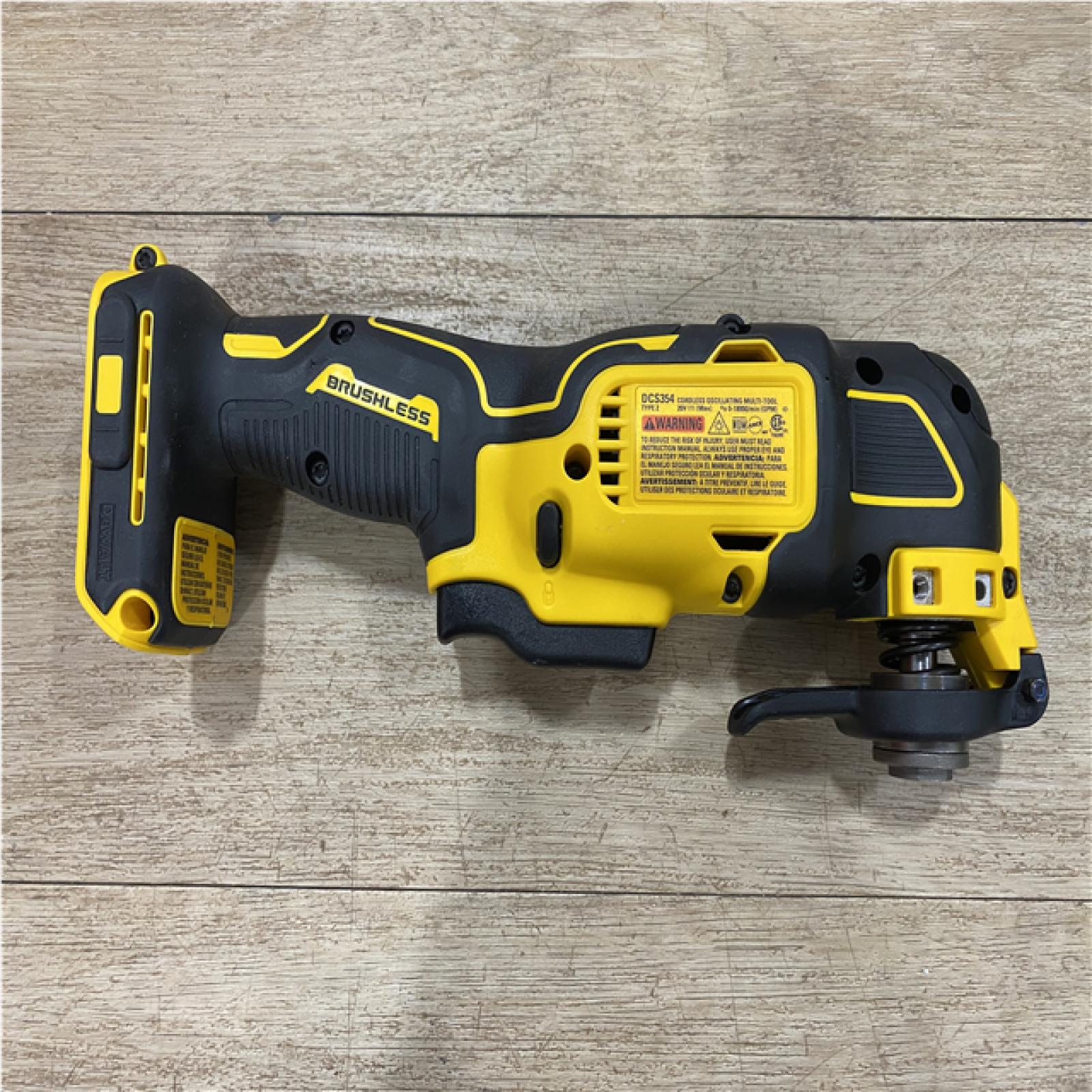 AS-IS DEWALT ATOMIC 20V MAX Cordless Brushless Oscillating Multi Tool (Tool Only)