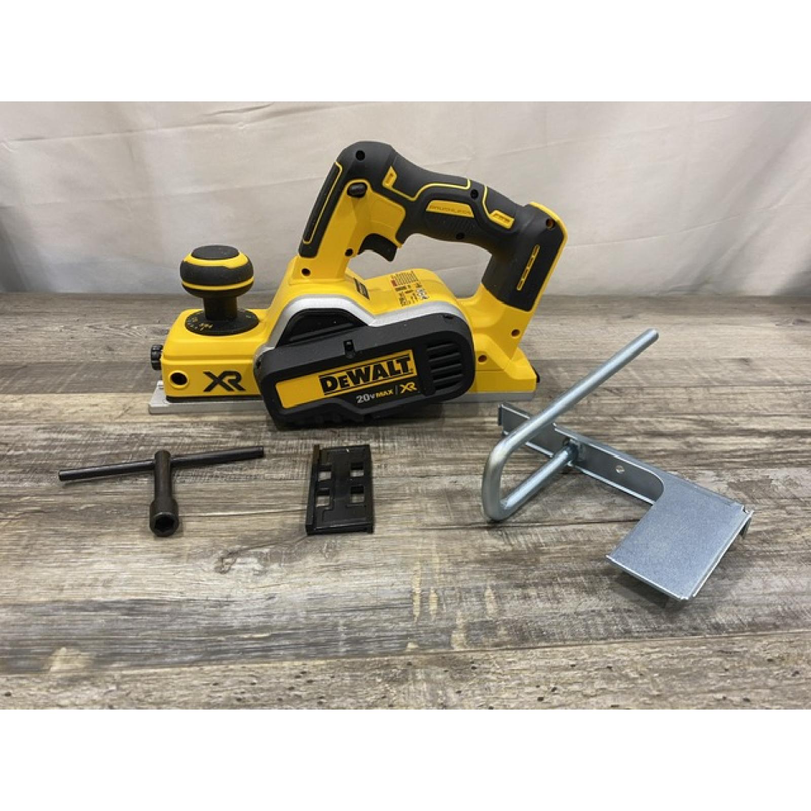 AS-IS DEWALT 20V MAX XR Cordless Brushless 3-1/4 in. Planer (Tool Only)