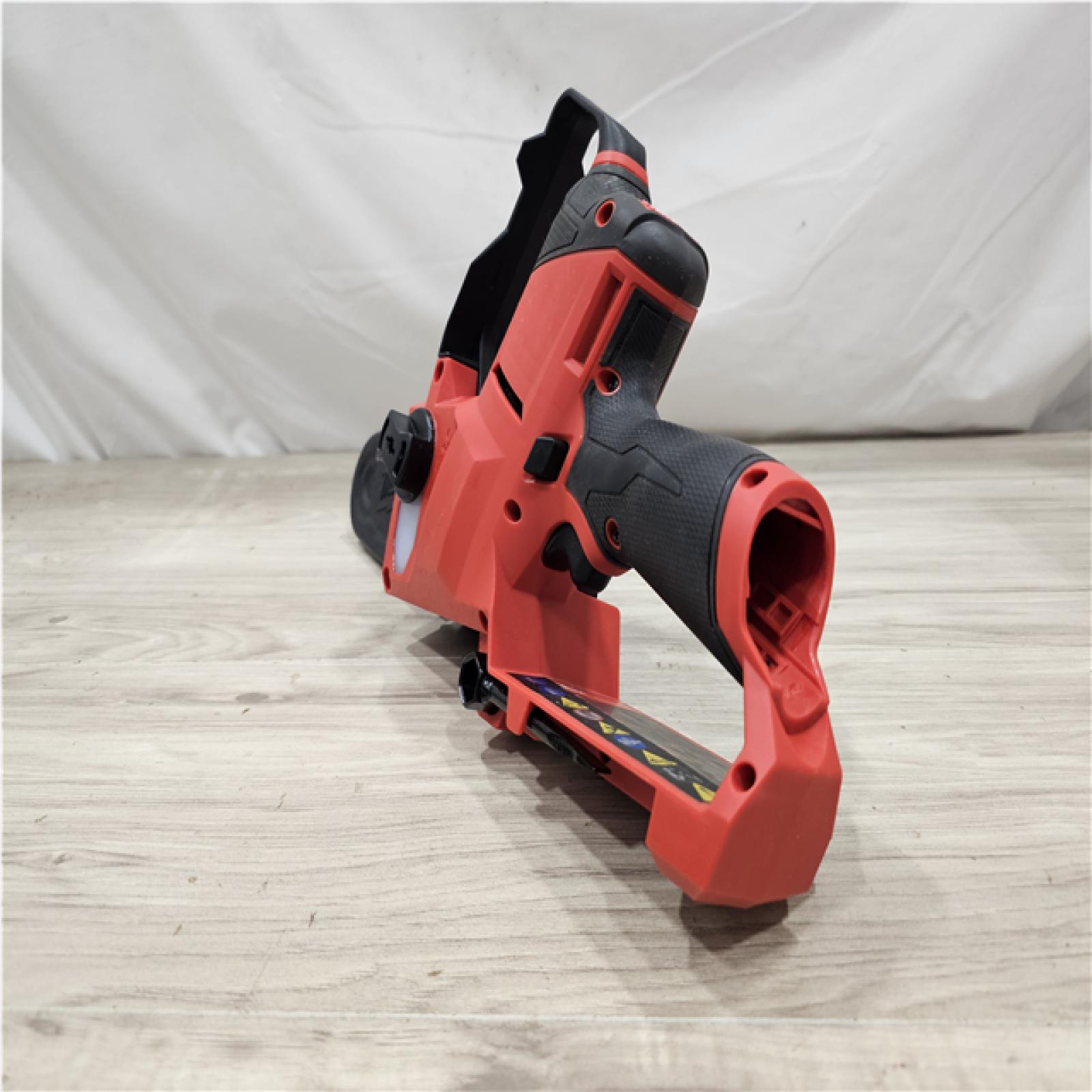 AS-IS Milwaukee FUEL 6 in. 12V Lithium-Ion Brushless Cordless Pruning Saw HATCHET (Tool-Only)