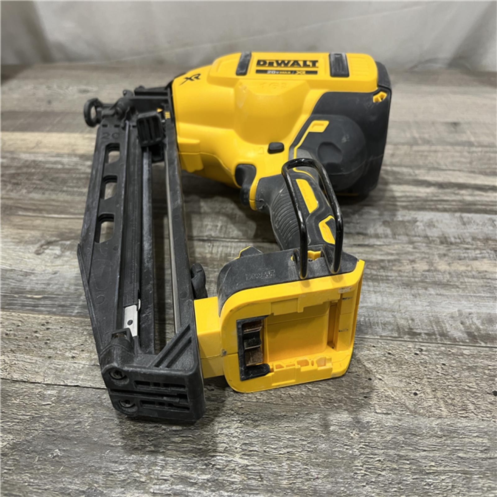 AS-IS DEWALT 20V MAX XR Lithium-Ion Electric Cordless 16-Gauge Angled Finishing Nailer (Tool Only)
