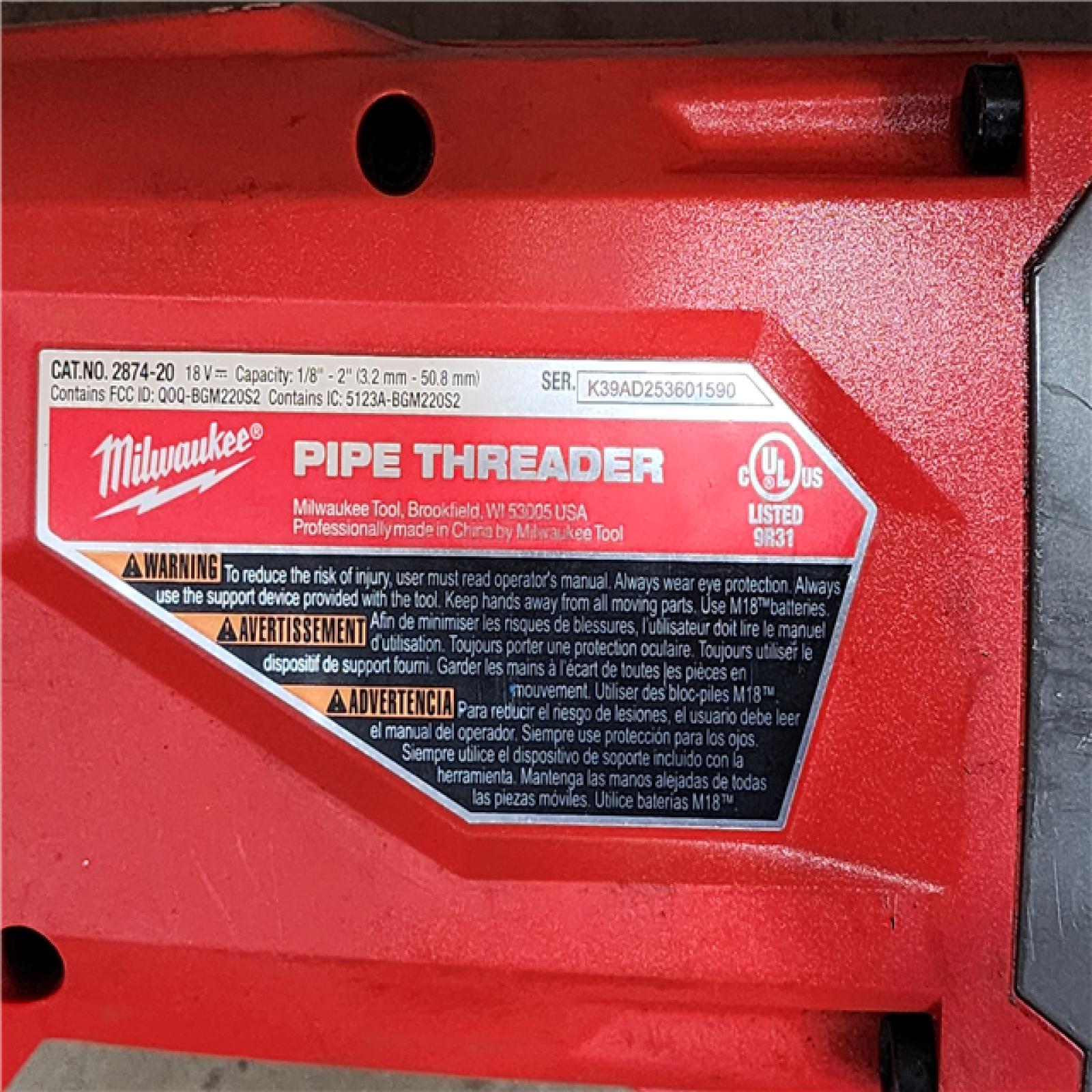 HOUSTON LOCATION - AS-IS M18 Fuel One-Key Cordless Brushless Pipe Threader Kit with (2) 12.0Ah Batteries and Case