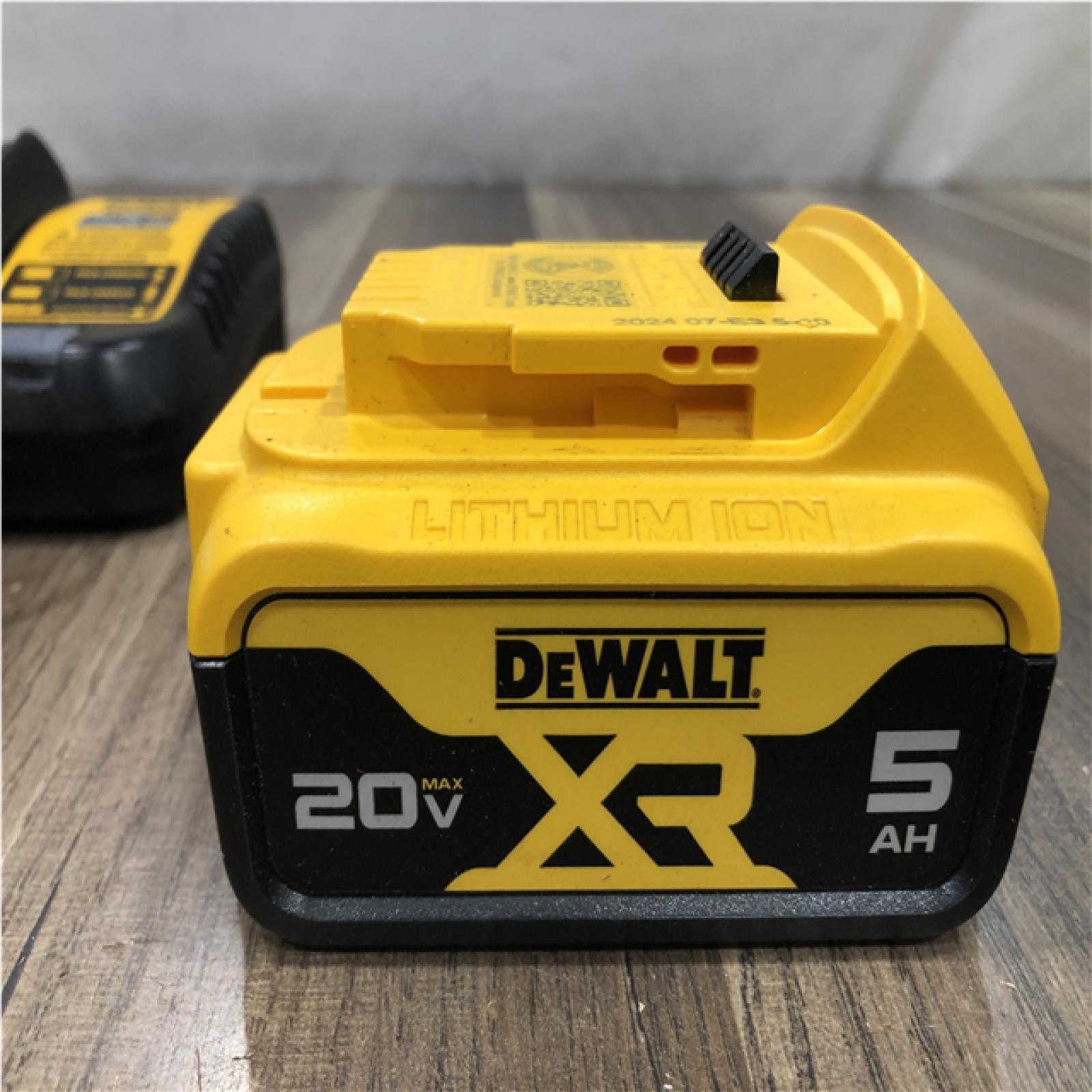 as-is DEWALT 20V MAX Lithium-Ion 5.0 Ah Battery and Charger