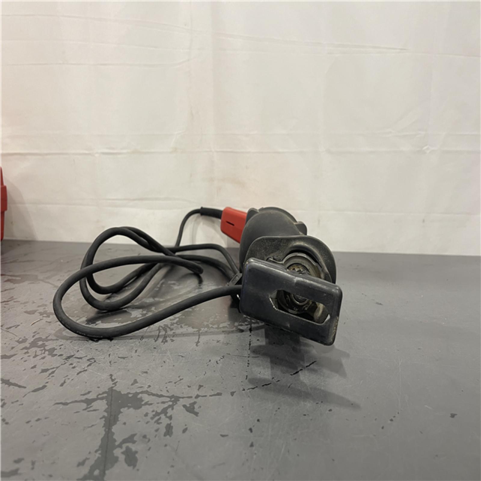 AS-IS- Milwaukee 12 Amp SAWZALL Reciprocating Saw with Case