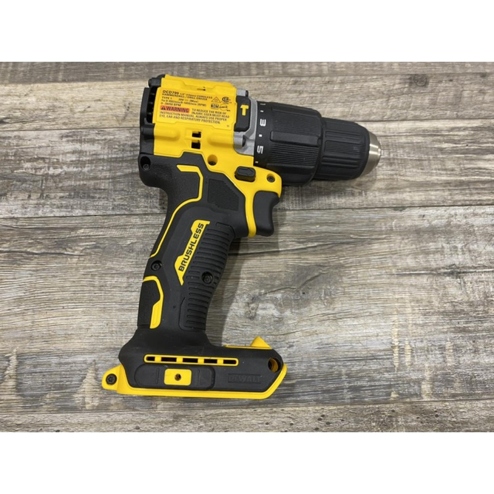 AS-IS DEWALT ATOMIC 20V Cordless 1/2 in. Compact Hammer Drill Kit