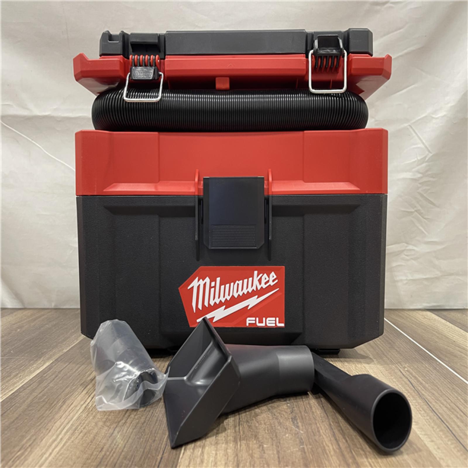 AS-IS Milwaukee  FUEL PACKOUT 18-Volt Lithium-Ion Cordless 2.5 Gal. Wet/Dry Vacuum (Vacuum-Only)