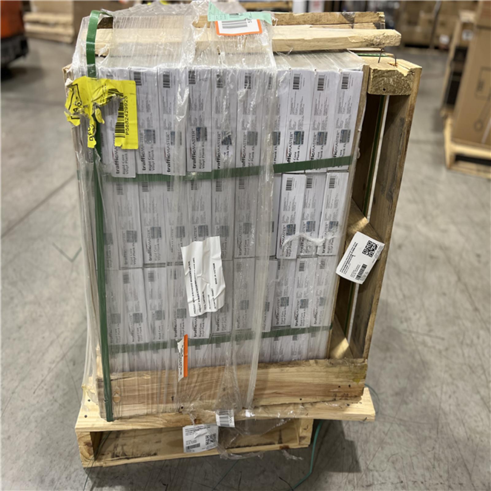 DALLAS LOCATION- TrafficMaster Birchwood Meadows Oak 6 MIL x 6 in. W x 48 in. L Waterproof Click Lock Luxury Vinyl Plank Flooring (21.95 sqft/case) PALLET -( 44 CASES)