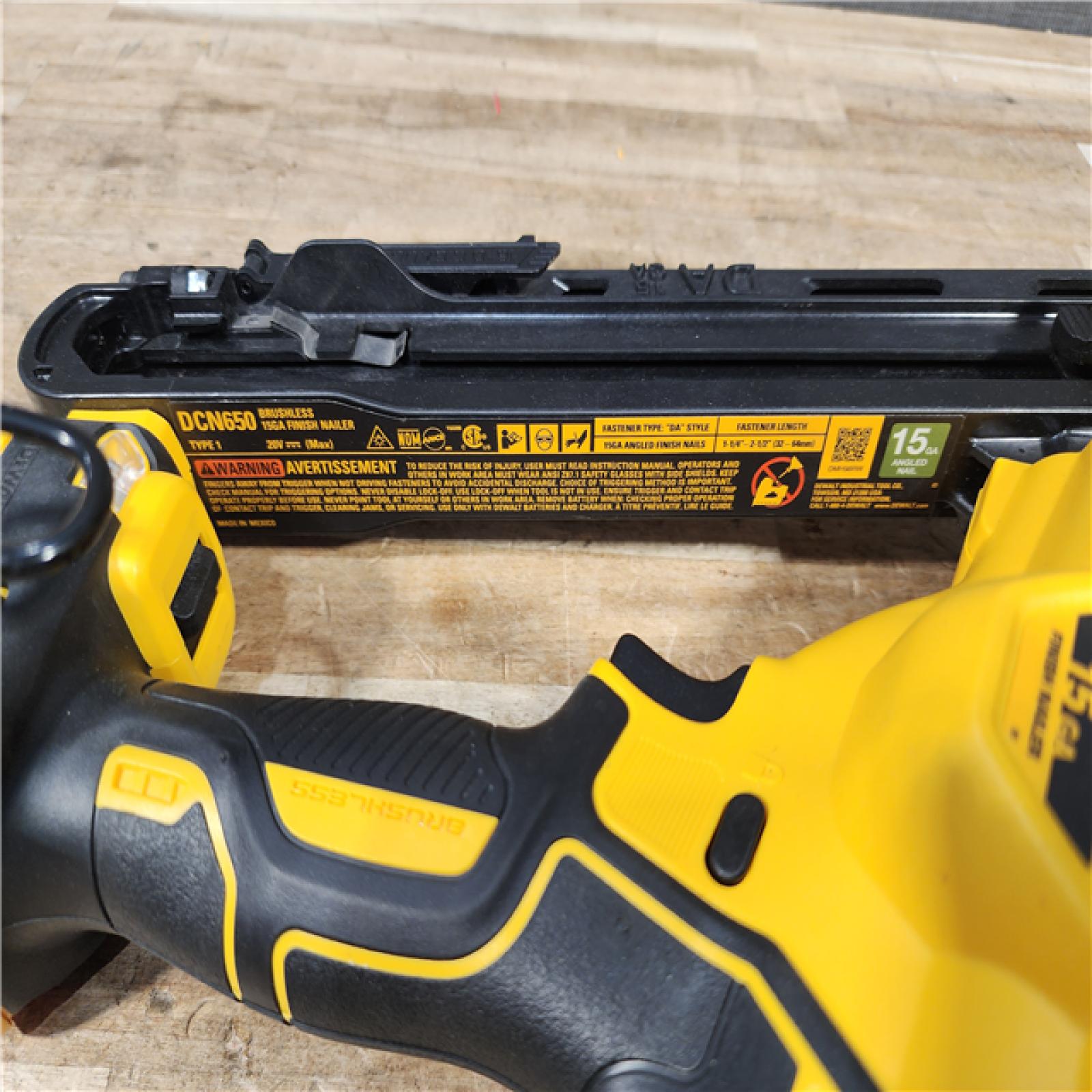 HOUSTON LOCATION - AS - IS DeWalt 20V Max XR 15 Ga. Cordless Nailer 20 V