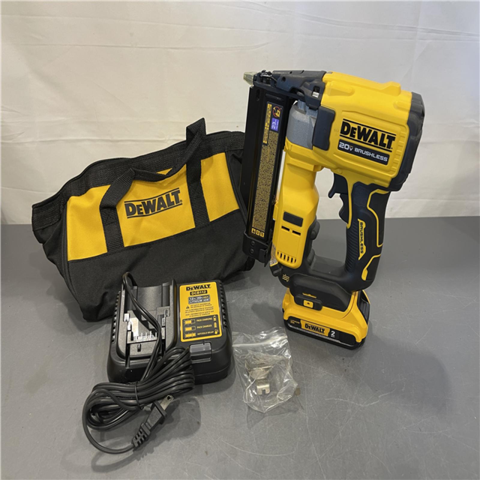 AS-IS - DeWalt ATOMIC 20V MAX Lithium Ion Cordless 23 Gauge Pin Nailer Kit