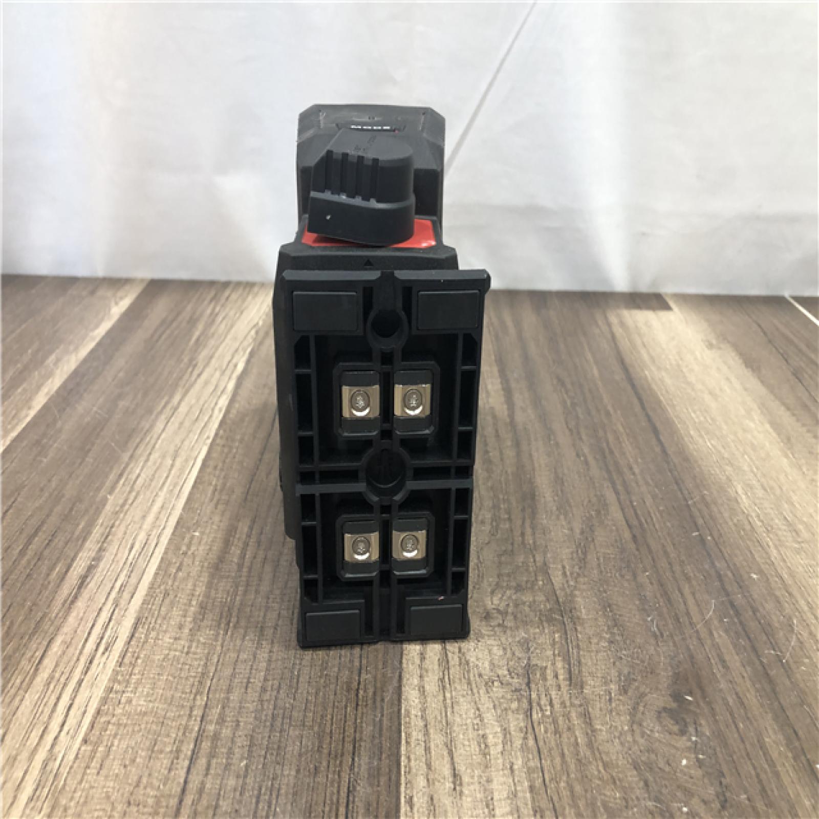 AS-IS Milwaukee 100 ft. REDLITHIUM Lithium-Ion USB Green Rechargeable Cross Line Laser Level with Charger