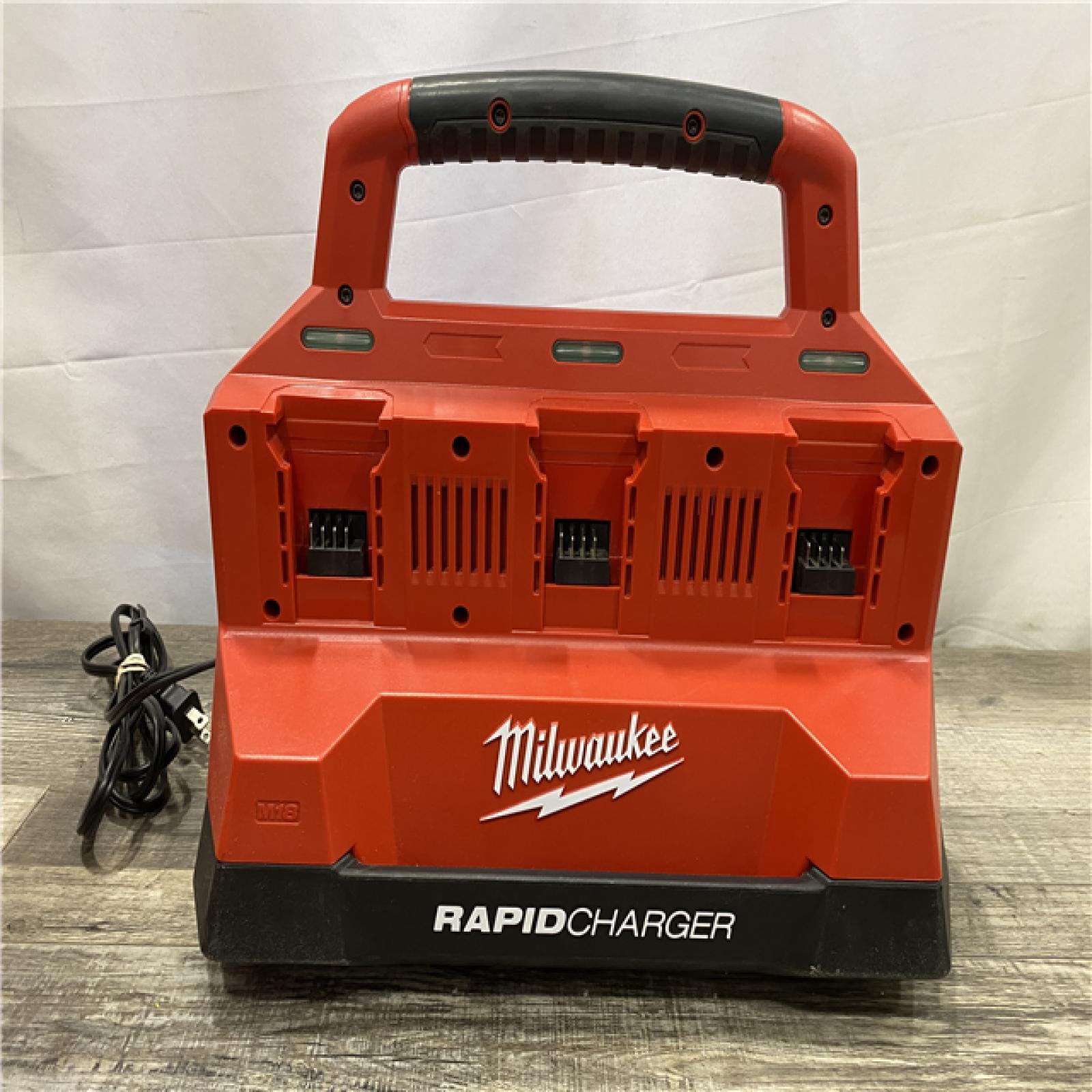 AS-IS Milwaukee 18V Lithium-Ion PACKOUT 6-Port Rapid Charger