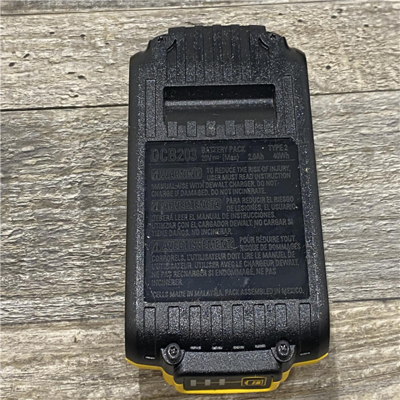 AS-IS DEWALT ATOMIC 20V MAX Lithium Ion Cordless 23 Gauge Pin Nailer Kit