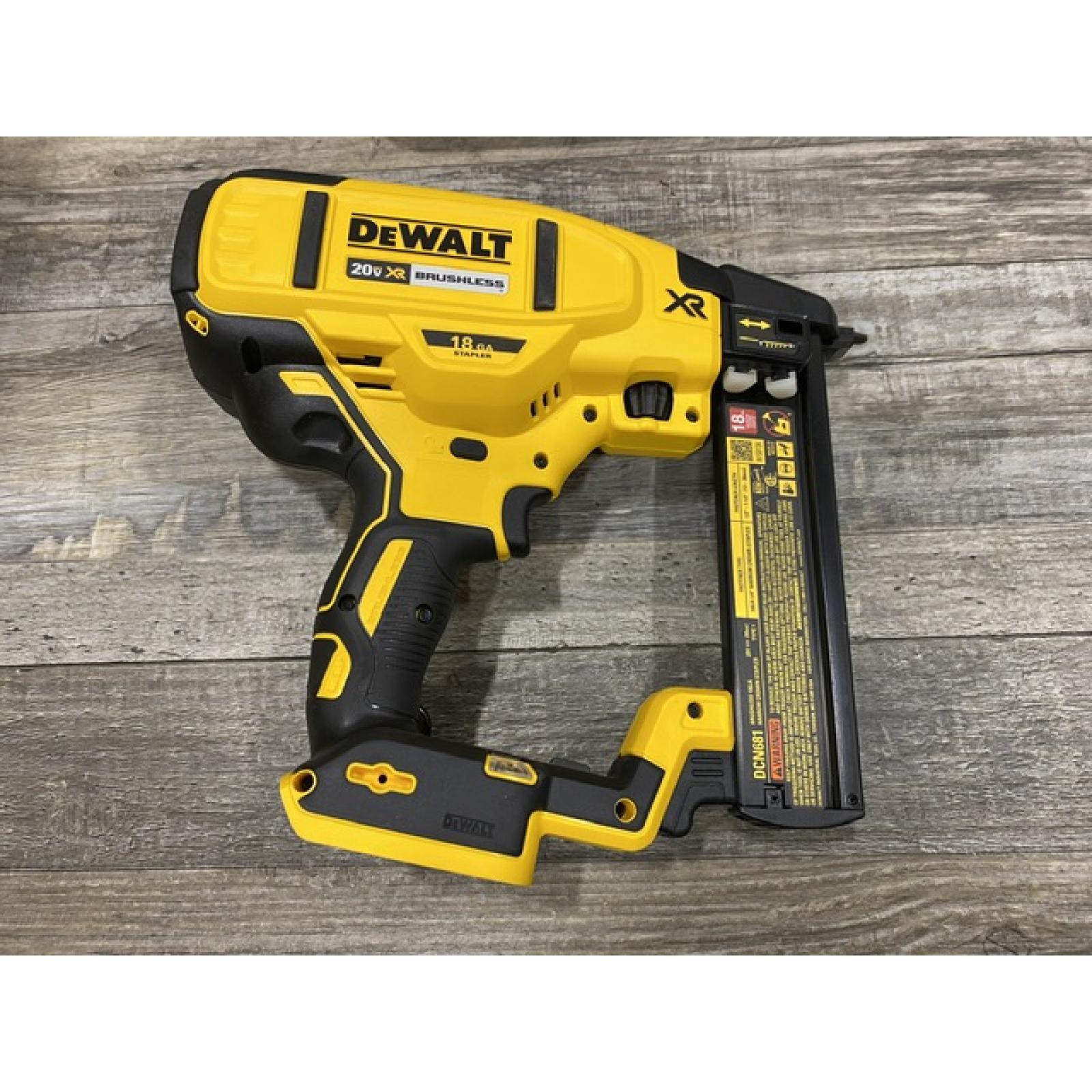 AS-IS DEWALT 20V MAX XR Lithium-Ion Cordless 18-Gauge Narrow Crown Stapler Kit