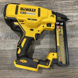 AS-IS DEWALT 20V MAX XR Lithium-Ion Cordless 18-Gauge Narrow Crown Stapler Kit