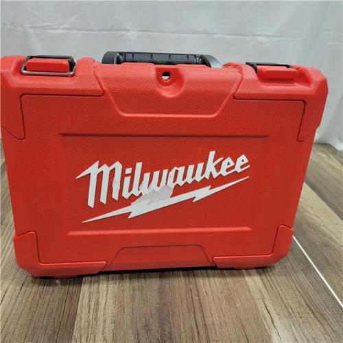 AS-IS Milwaukee-3522-21 Green Beam Laser Cross Line Plumb Point USB Rechargeable