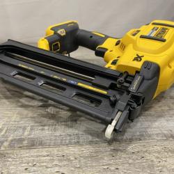 AS-IS DEWALT 20V MAX XR 16-Gauge Lithium-Ion Cordless Finish Nailer (Tool Only)