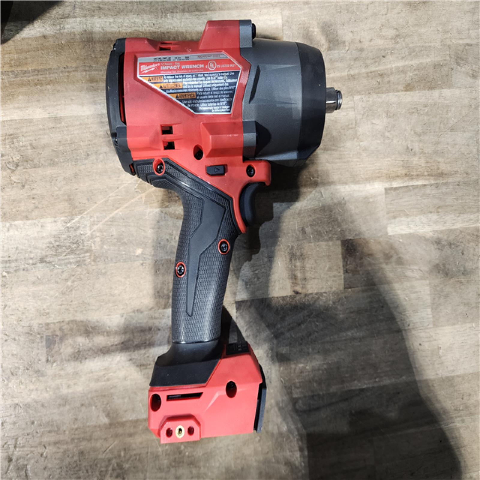 HOUSTON LOCATION - AS-IS Milwaukee M18 1/2 in. Cordless Brushless High Torque Impact Wrench Kit (Battery & Charger)