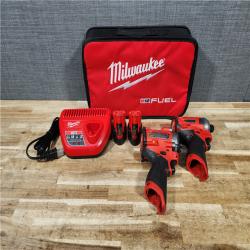 HOUSTON LOCATION - AS - IS Milwaukee 2 Tool Combo Kit W/ (2) Battery & Charger