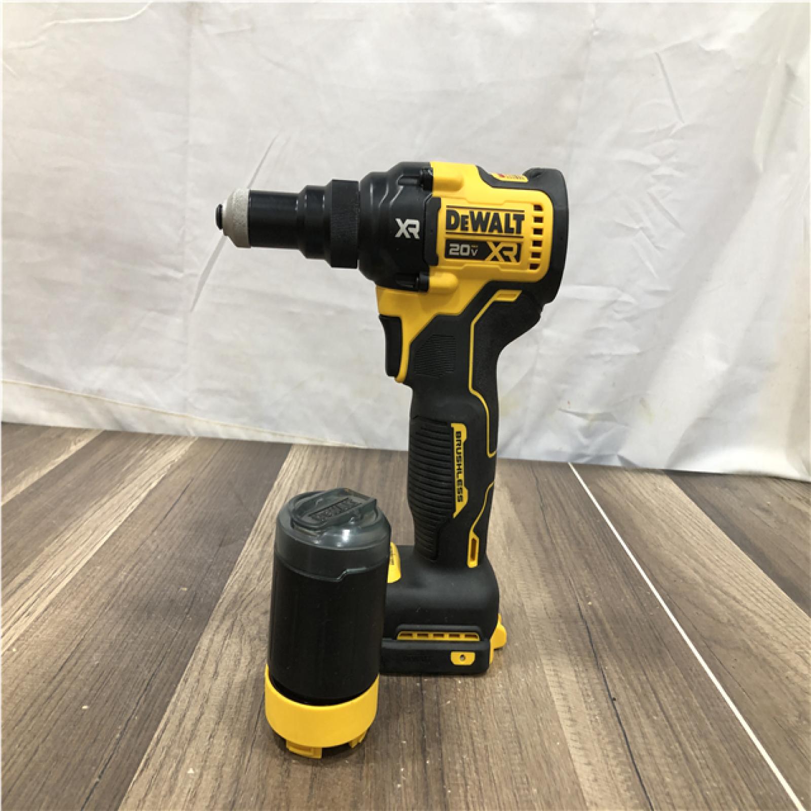 AS-IS DEWALT 20-Volt MAX Cordless 3/16 in. Rivet Tool (Tool-Only)