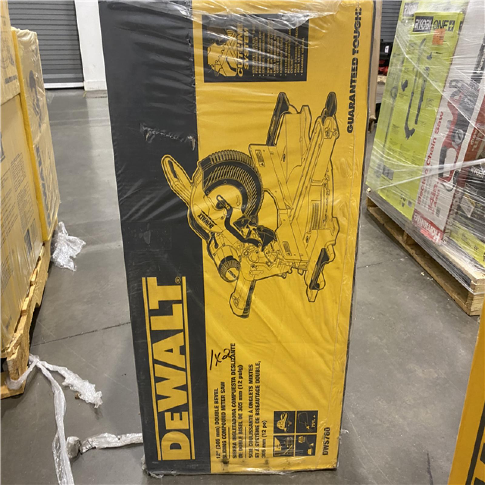 NEW- DEWALT 15 Amp Corded 12 in. Double Bevel Sliding Compound Miter Saw
