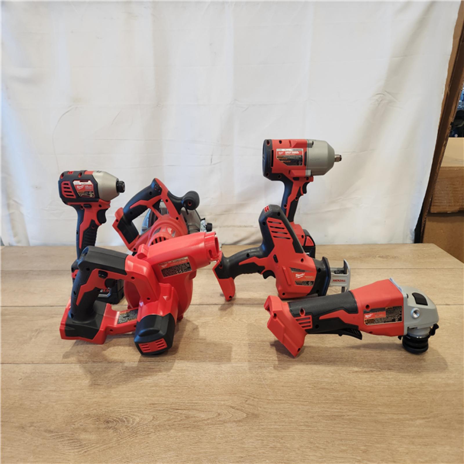 AS-IS- Milwaukee 18-Volt Lithium-Ion Cordless (6-Tool) Combo Kit