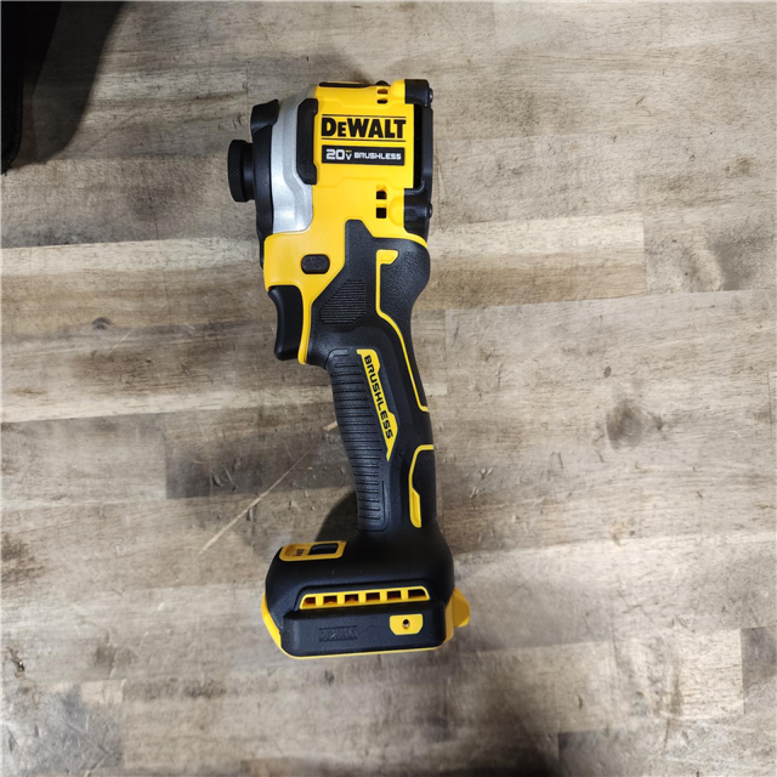 HOUSTON LOCATION - AS-IS (APPEARS LIKE NEW) DEWALT ATOMIC 20V MAX Lithium-Ion Cordless 1/4 in. Brushless Impact Driver Kit, 5 Ah Battery, Charger, and Bag
