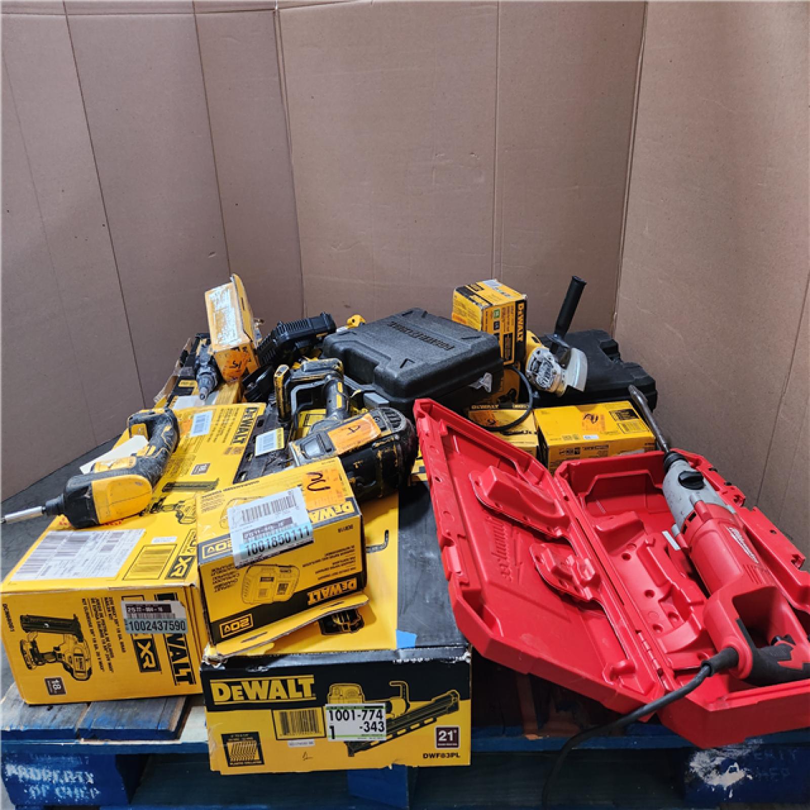 CALIFORNIA AS-IS TOOL PALLET