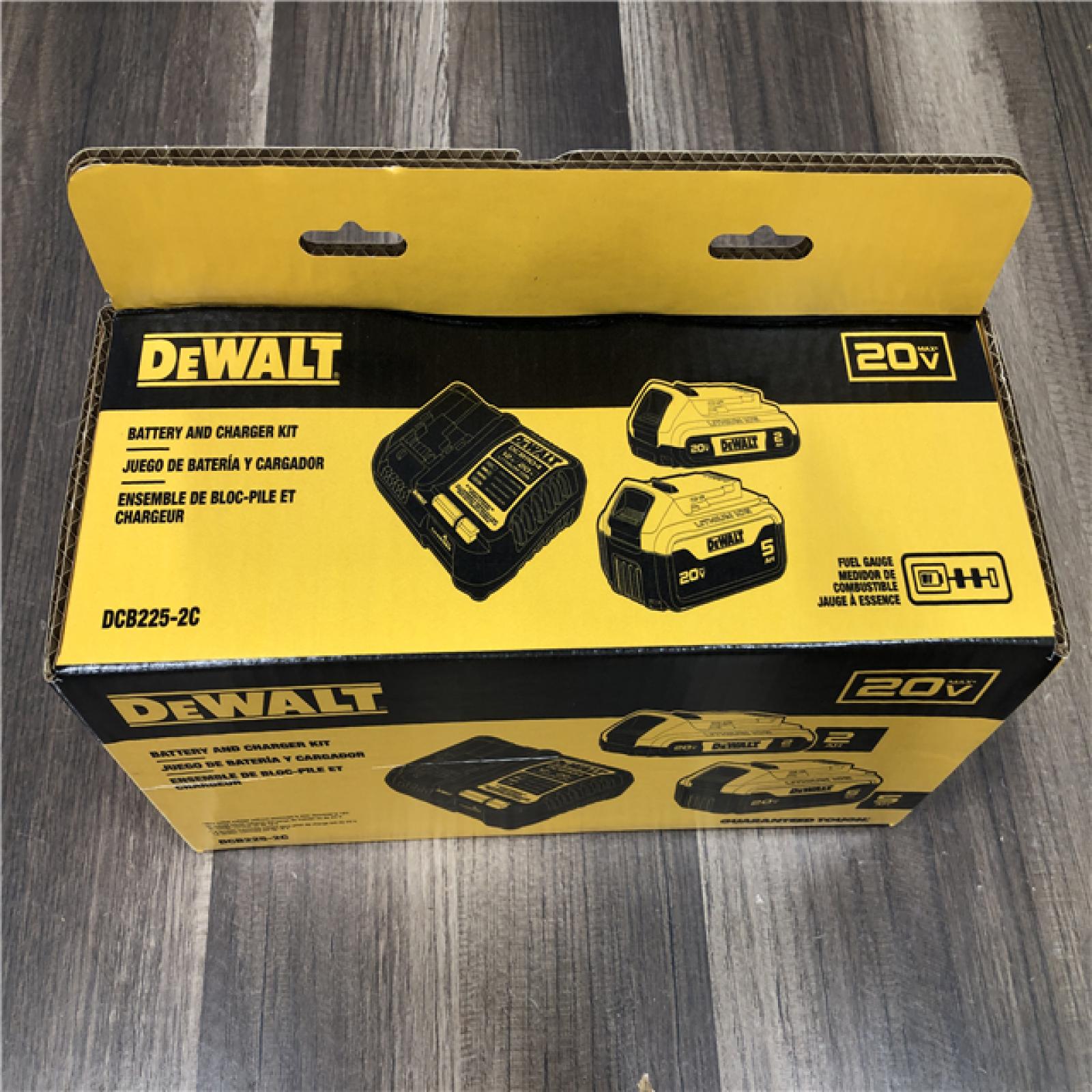 NEW- DEWALT 20V MAX Lithium-Ion Battery Kit