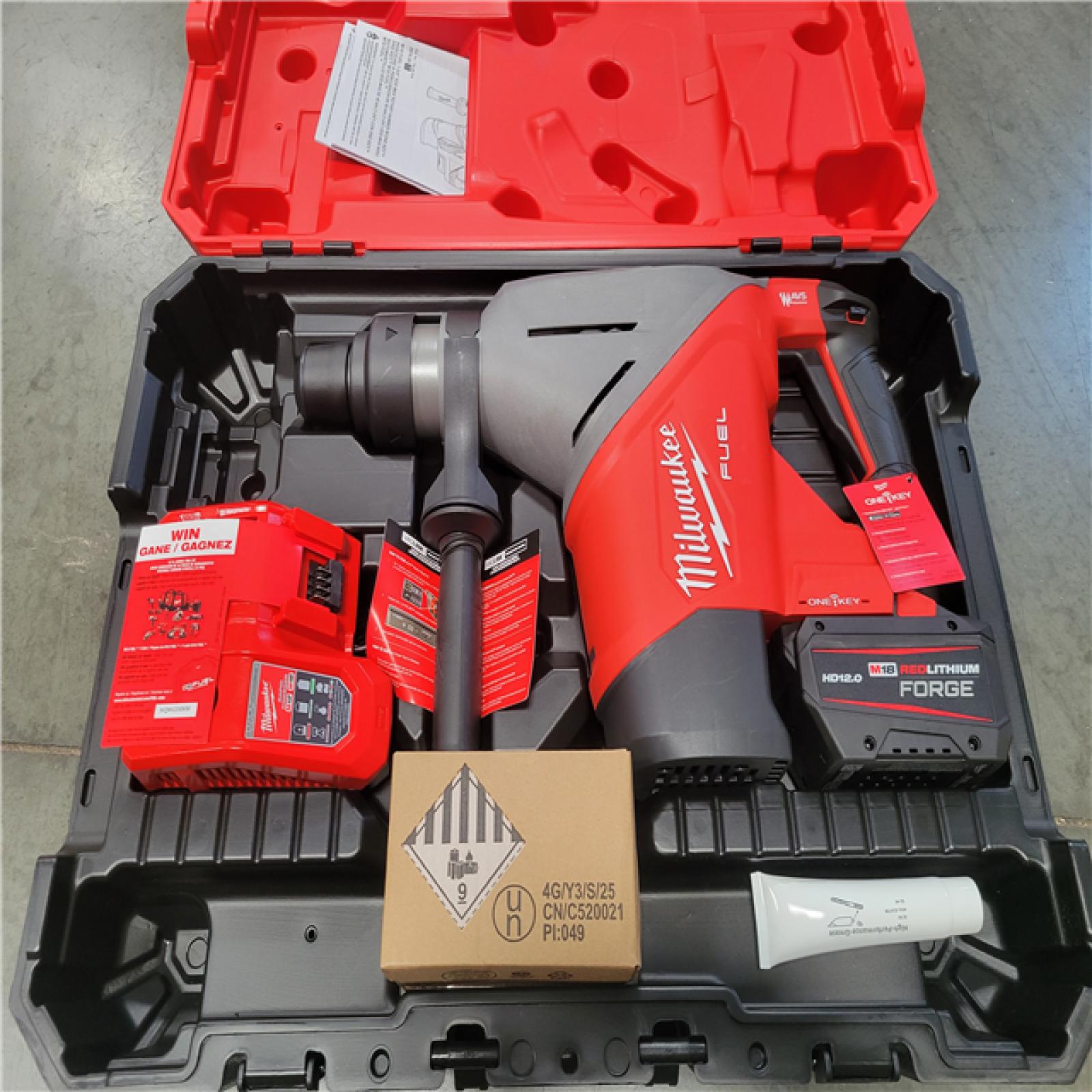 CALIFORNIA NEW MILWAUKEE M18 1-3/4 SDS MAX ROTARY HAMMER KIT