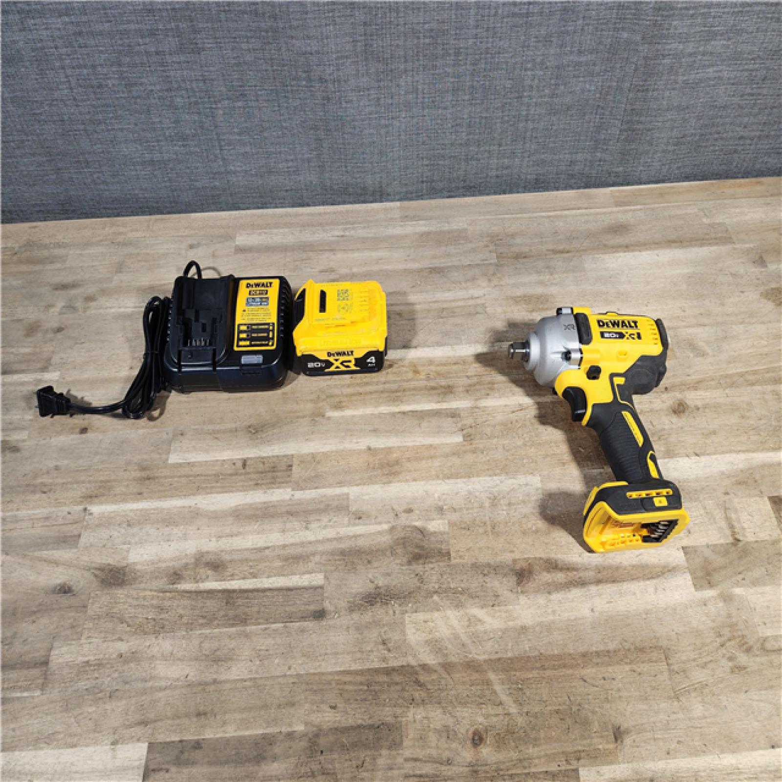 HOUSTON LOCATION - AS-IS DeWalt 20V MAX 1/2 in. Cordless Brushless Mid-Range Impact Wrench W/ BATTERY & CHARGER