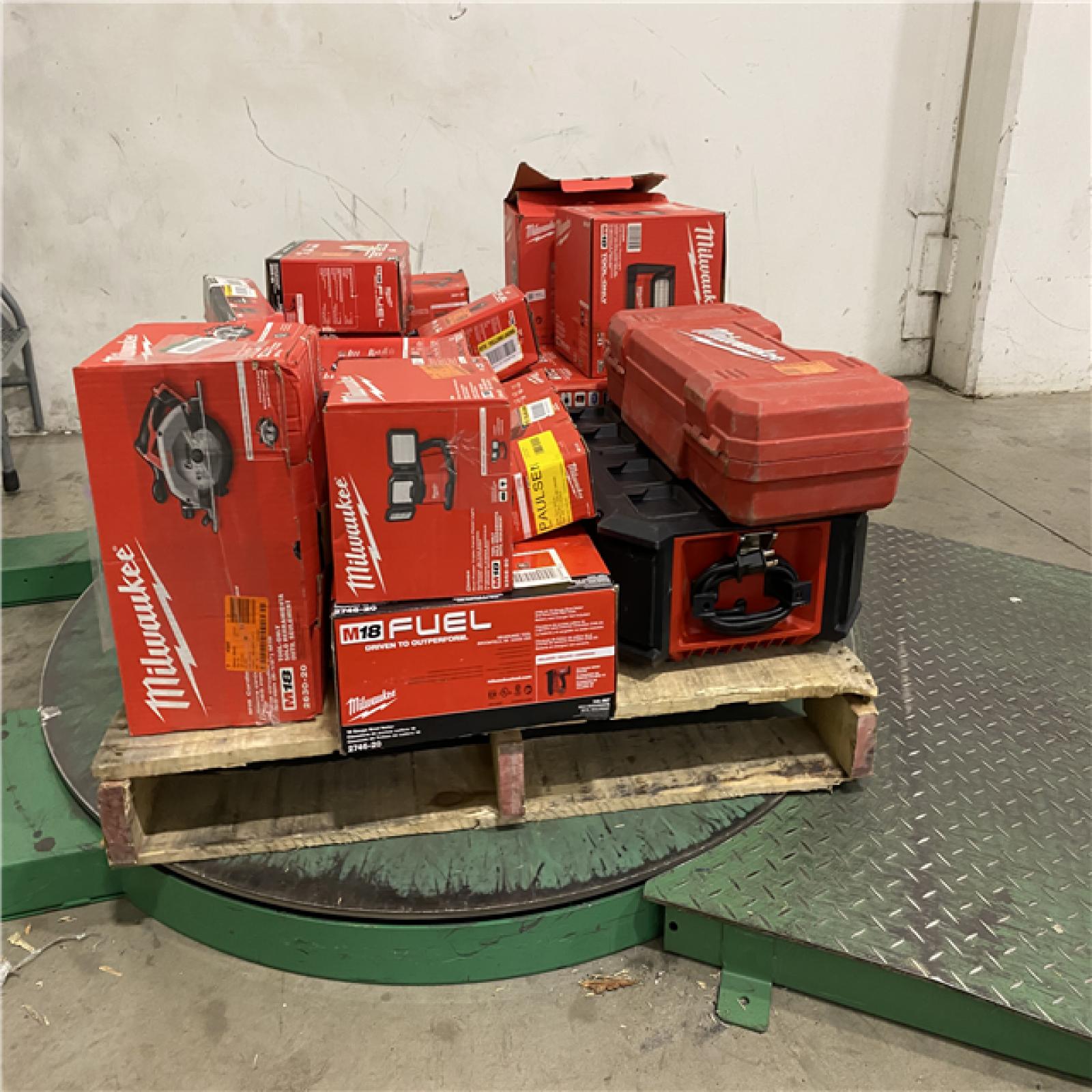 Dallas Location - As-Is MILWAUKEE Tool Pallet