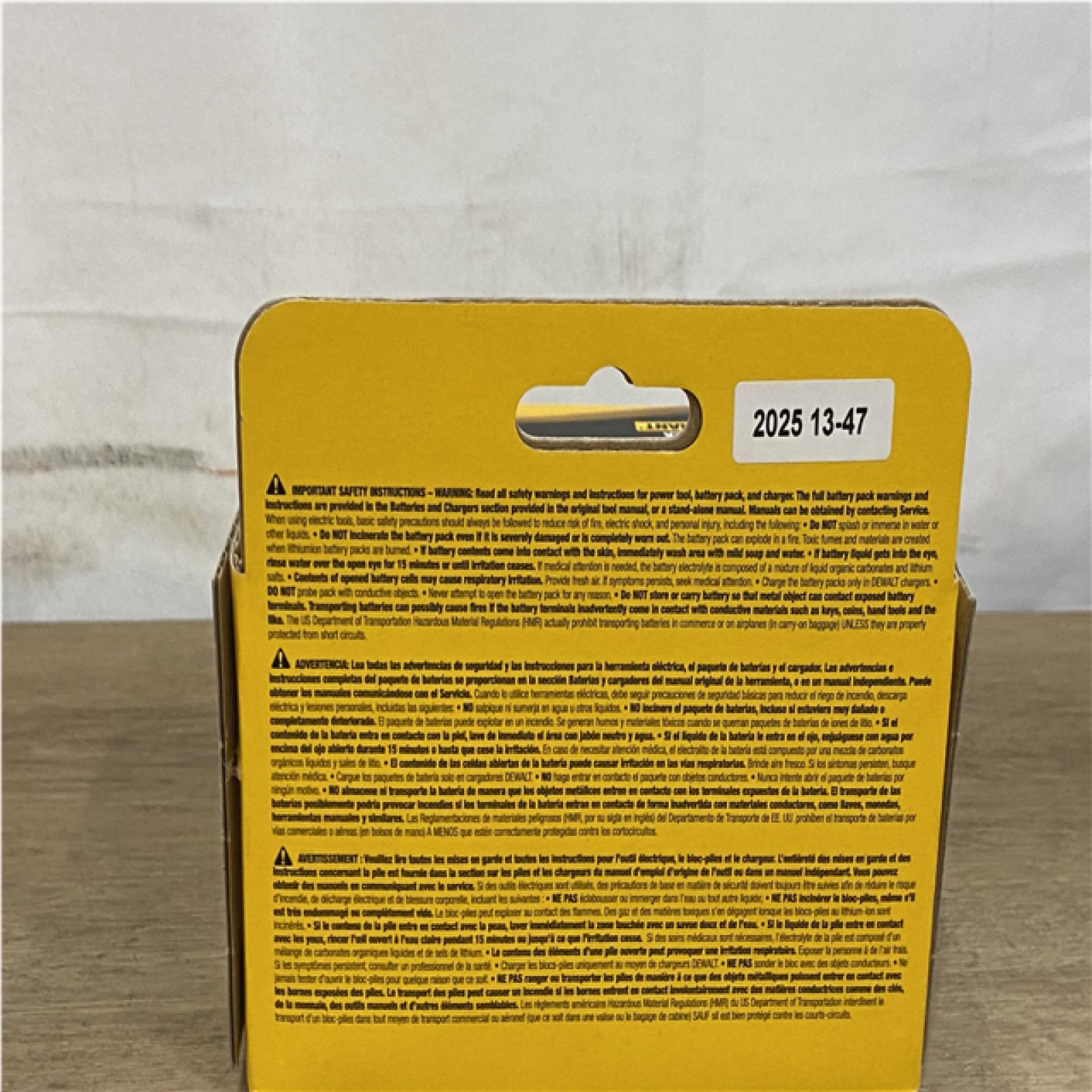 NEW DEWALT 20V MAX XR POWER-Pack Lithium-Ion 8.0Ah Battery