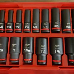 Phoenix NEW Milwaukee SHOCKWAVE Impact-Duty 1/2 in. Drive Metric and SAE Deep Well Impact PACKOUT Socket Set (31-Piece)