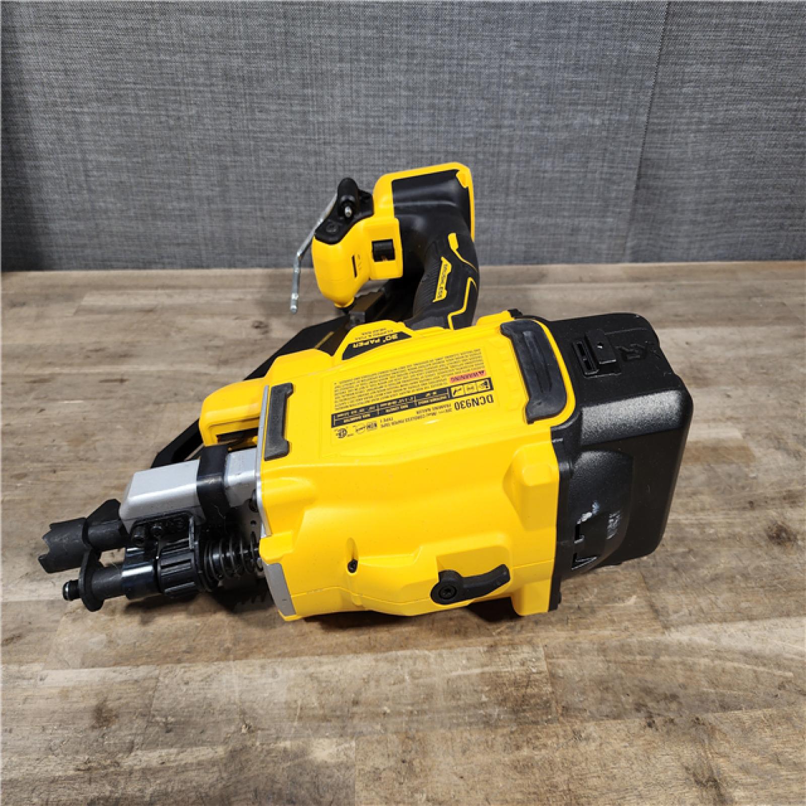 HOUSTON LOCATION - AS-IS DEWALT 20V 30 Degree Cordless Framing Nailer (Tool-Only)