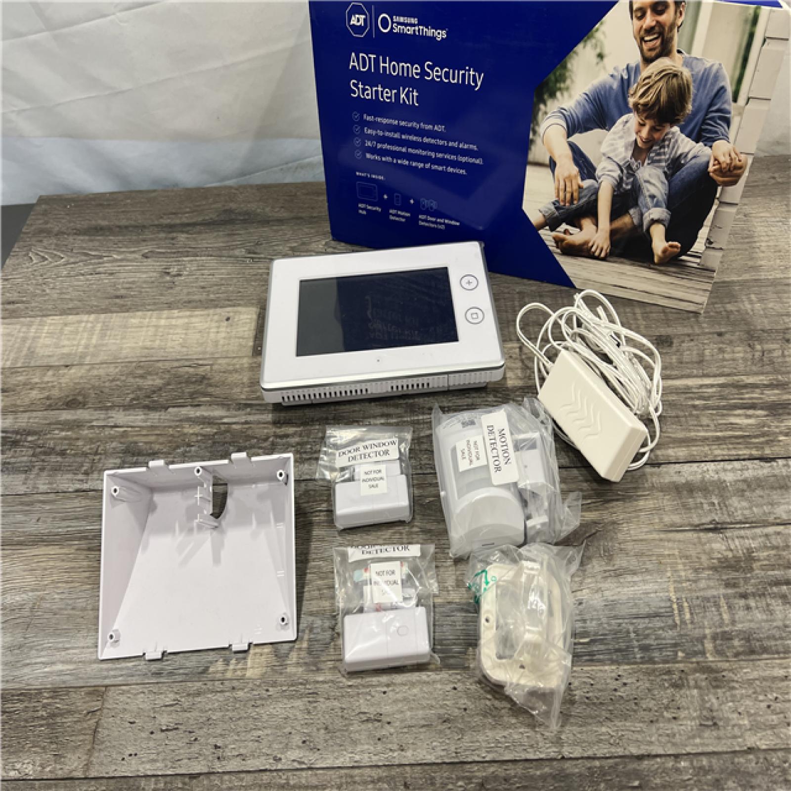 AS-IS Samsung Home Security Starter Kit - Home Security System - Wireless - Z-Wave Plus  ZigBee Home Automation - 900 MHz - White