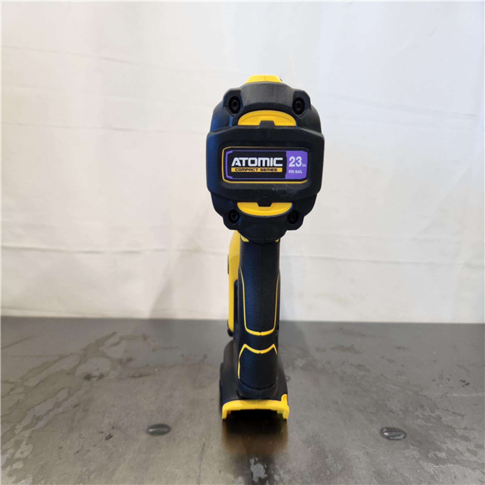 AS-IS- DEWALT ATOMIC 20V MAX Lithium Ion Cordless 23 Gauge Pin Nailer Kit